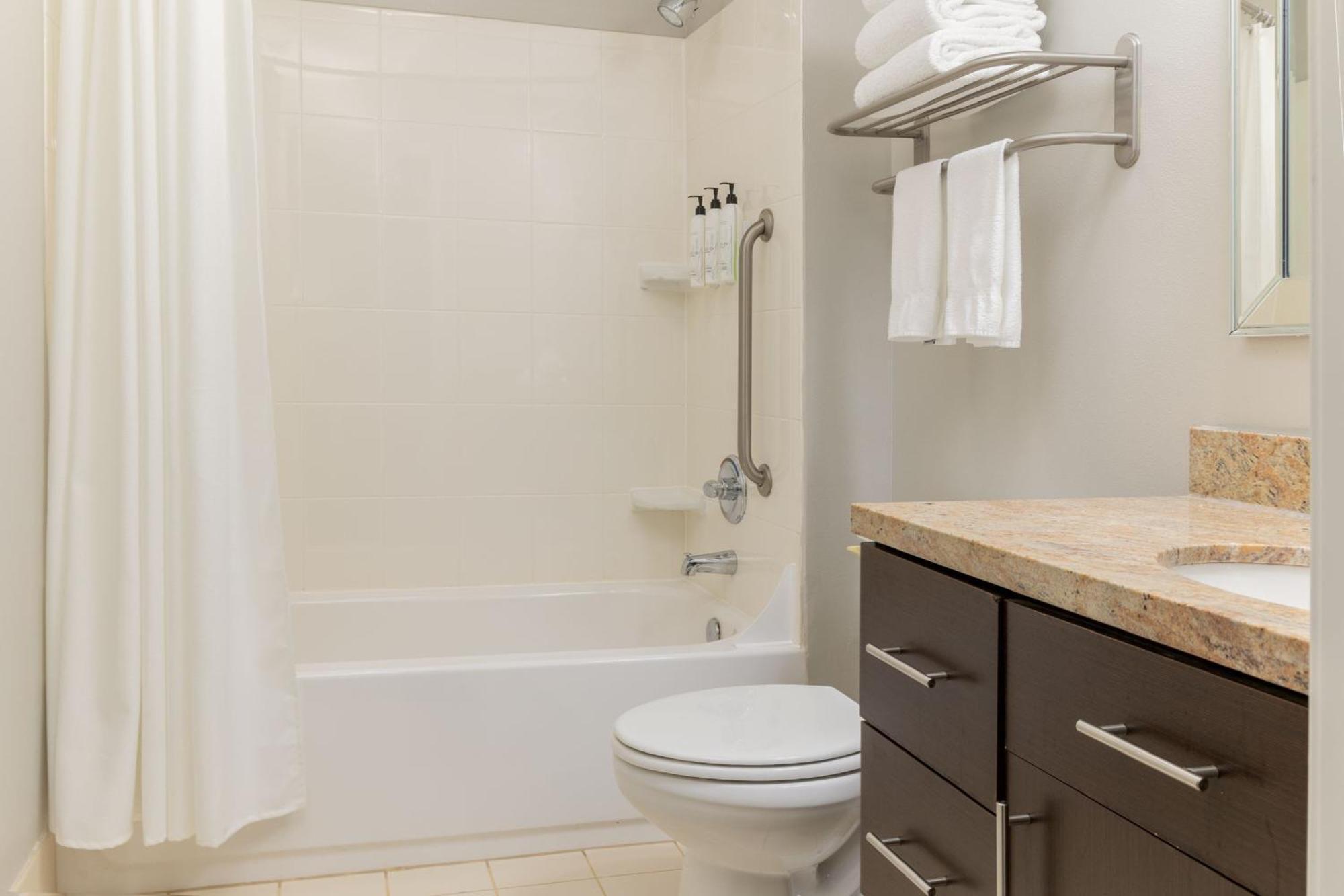Towneplace Suites By Marriott Érié Extérieur photo