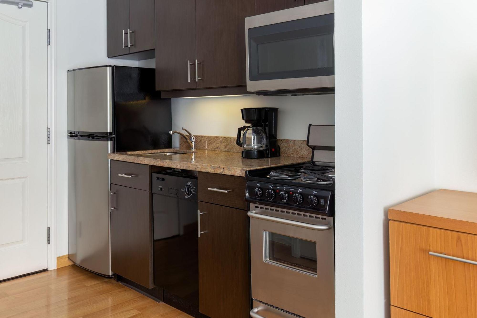 Towneplace Suites By Marriott Érié Extérieur photo